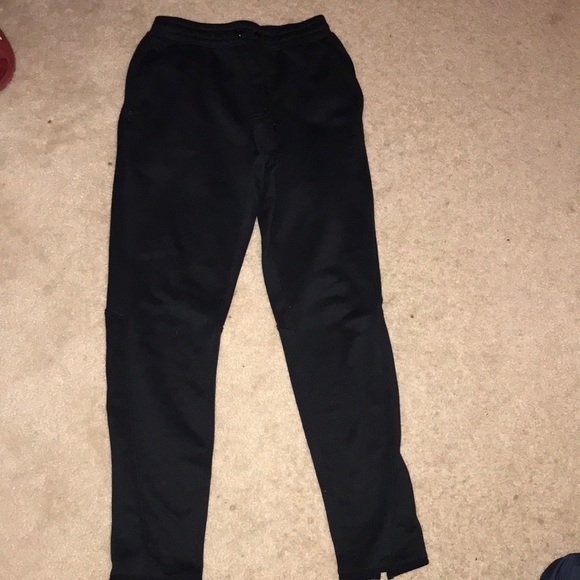 under armour sweatpants with zipper pockets